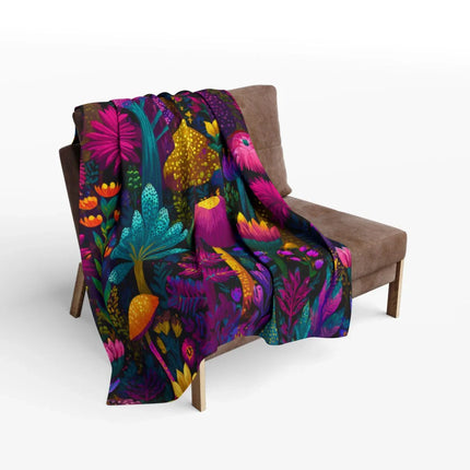 Vibrant Jungle Patterned Throw Blanket for Cozy Comfort