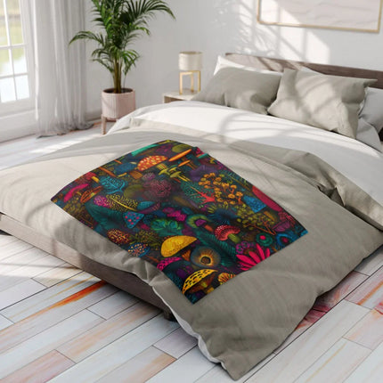 Vibrant Decorative Bedding Cover with Nature Design